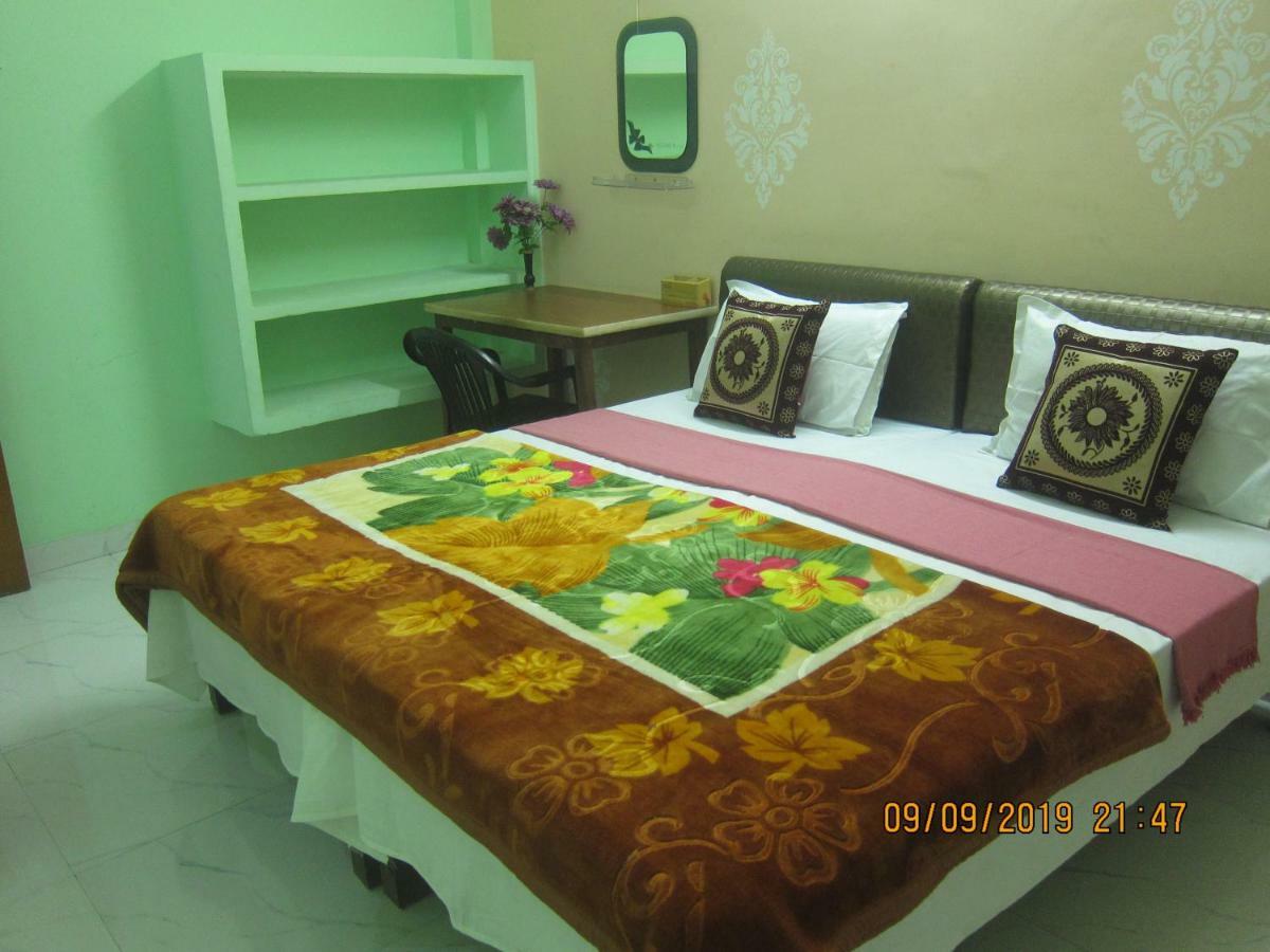 Kedar Guest House -Feel At Home Váránaszi Kültér fotó