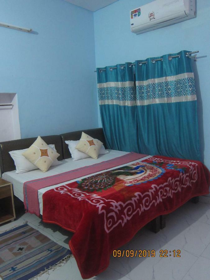 Kedar Guest House -Feel At Home Váránaszi Kültér fotó
