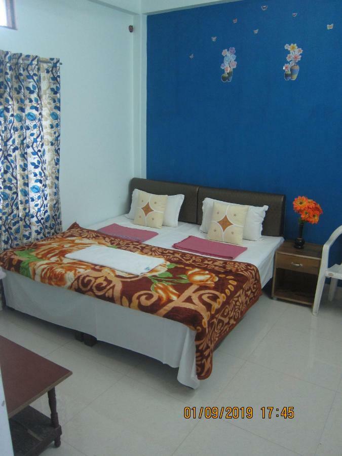 Kedar Guest House -Feel At Home Váránaszi Kültér fotó